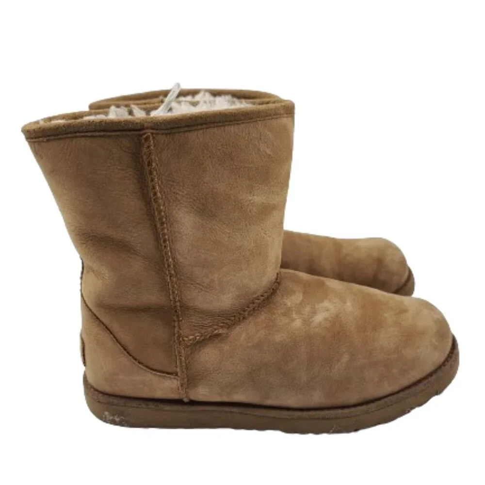 UGG Women's Chestnut Brown 1019646K Classic II Suede Weather Winter Boots Size 5